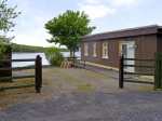 Lakeshore Lodge