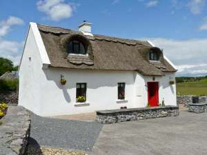 Ballyglass Thatched Cottage